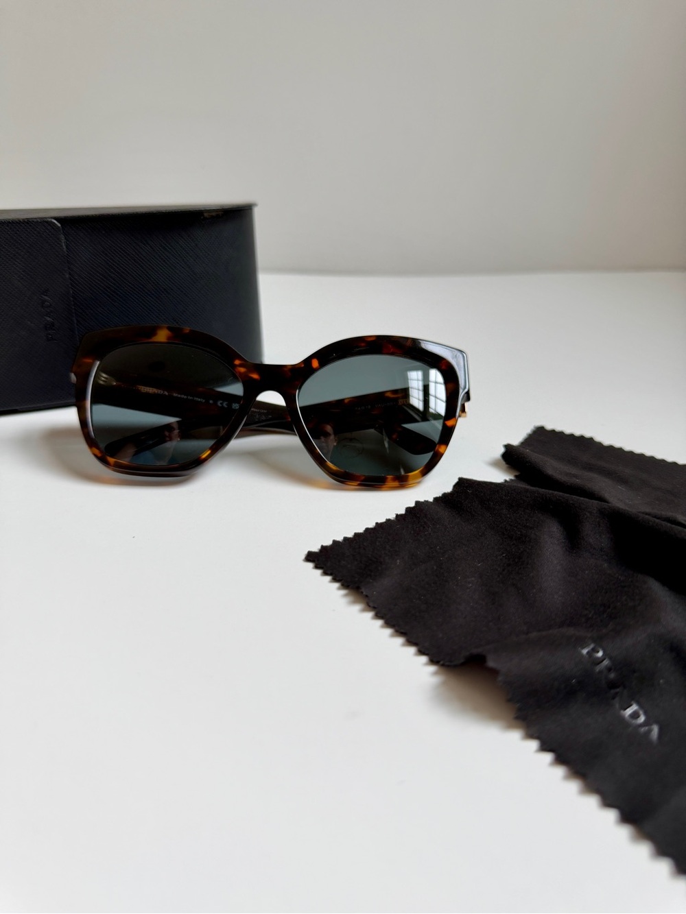 Authentic Prada PR 17ZS Tortoise Cat Eye Square Polarized Sunglasses w/ Case - Picture 15 of 15
